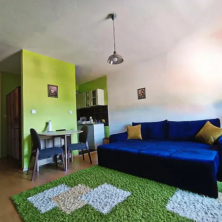 Apartman Stan Na Dan Flora Travnik